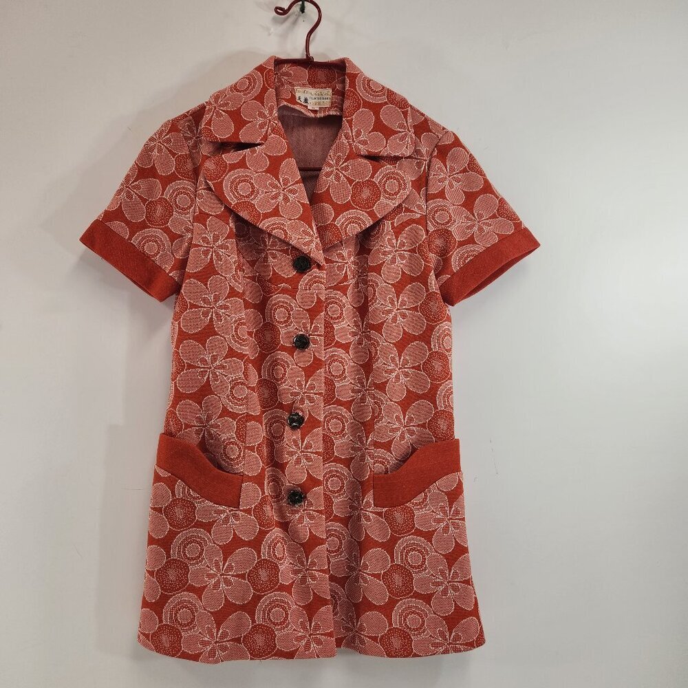 Vintage Red Floral Short Sleeved Uniform Top Womens Small Korea